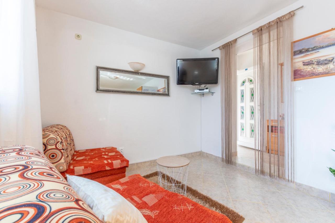 Villa Spark With Heated Pool In Rogoznica Zečevo Esterno foto